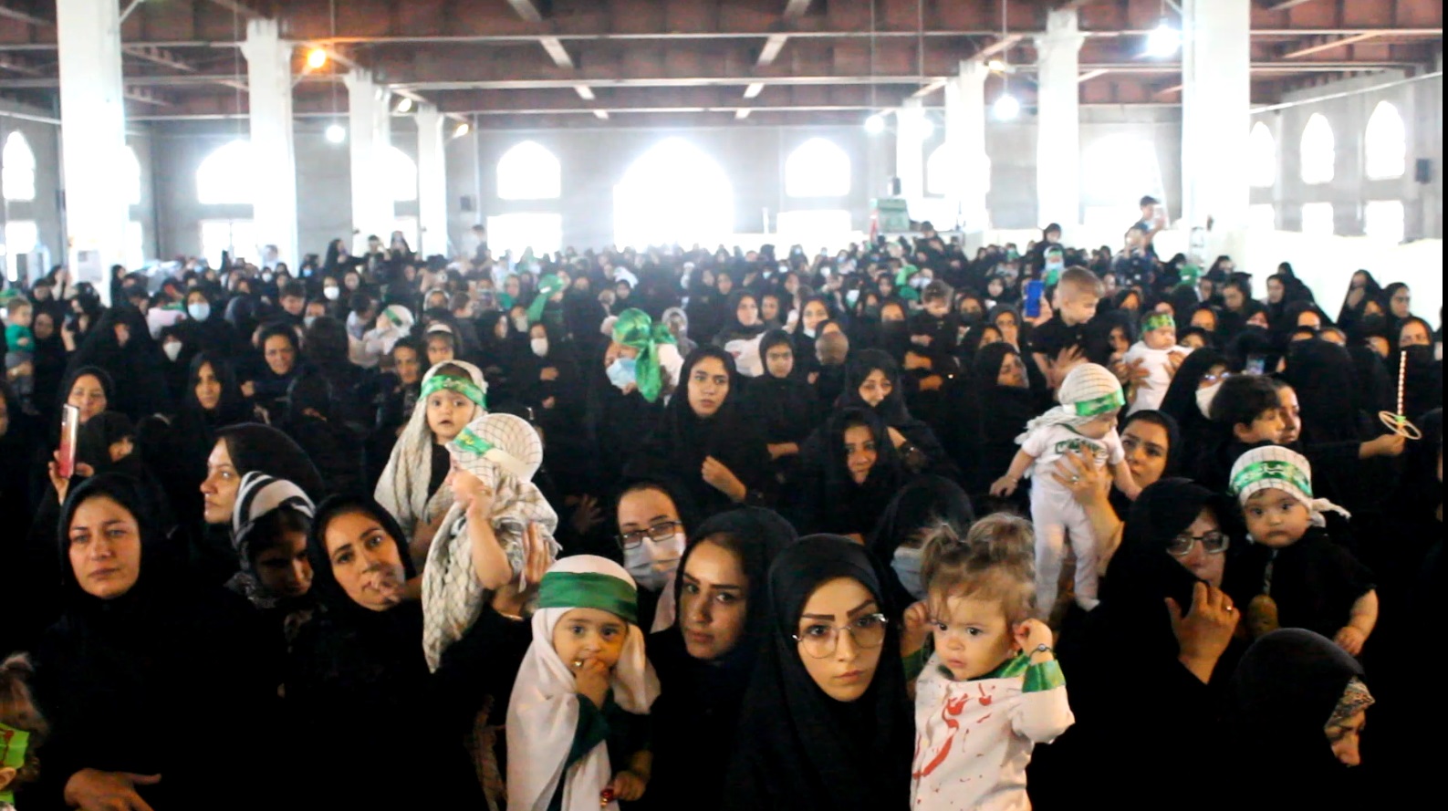 گزارش تصویری همایش شیرخوارگان حسینی در مصلای اعظم سراب